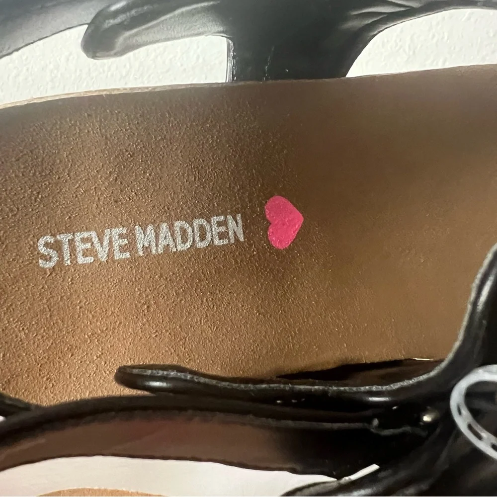 Steve Madden Big Girl’s Black Classy  Sandals with Adjustable Straps Size 4 NWOT